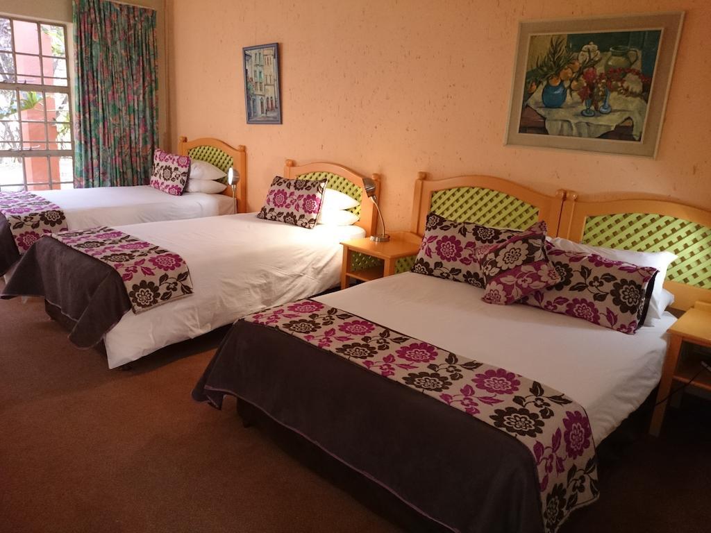 Hornbill Lodge Magaliesburg Oda fotoğraf