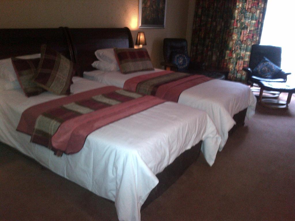 Hornbill Lodge Magaliesburg Oda fotoğraf
